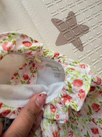 Robe sergent major à petits fleurs 