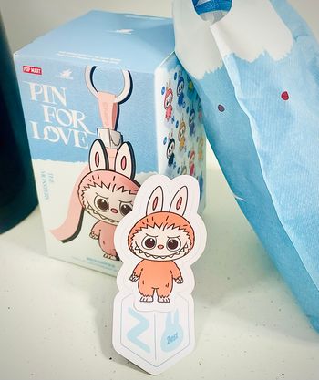 Labubu The Monsters Pin for love Z
