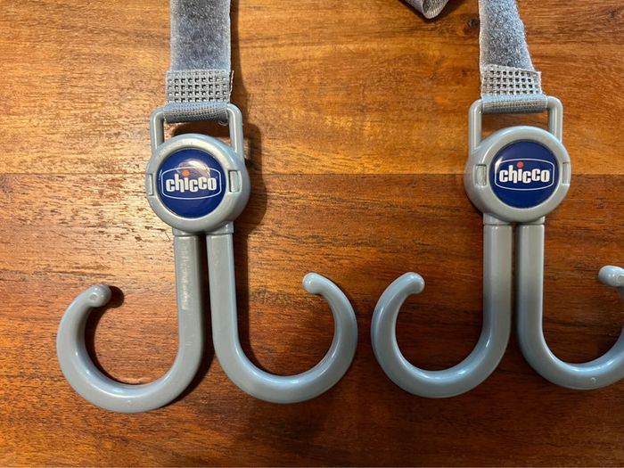 Crochets universels pour poussette Chicco - photo numéro 3