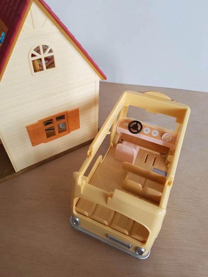 Sylvanian Families maison, famille et bus - photo numéro 18