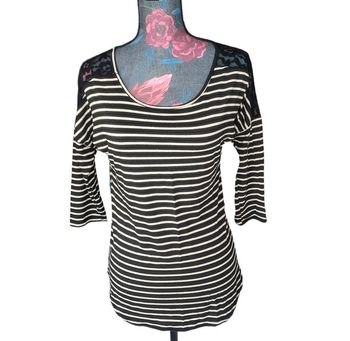 T-shirt cache cache L