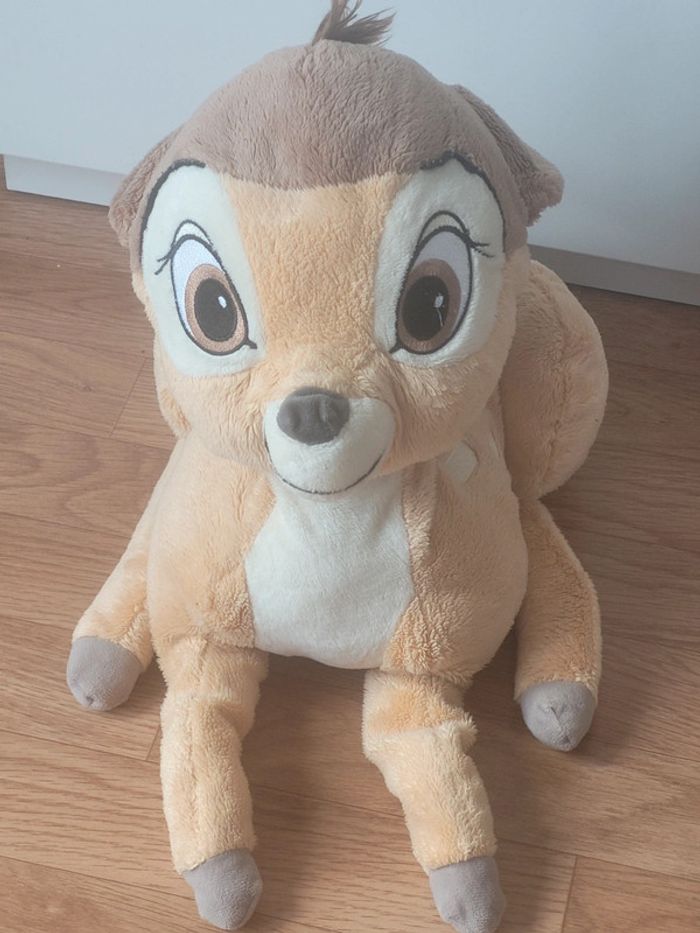 Peluche grand Bambi allongé Disney
