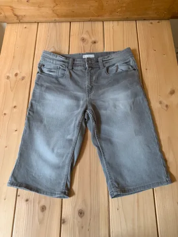 Short gris