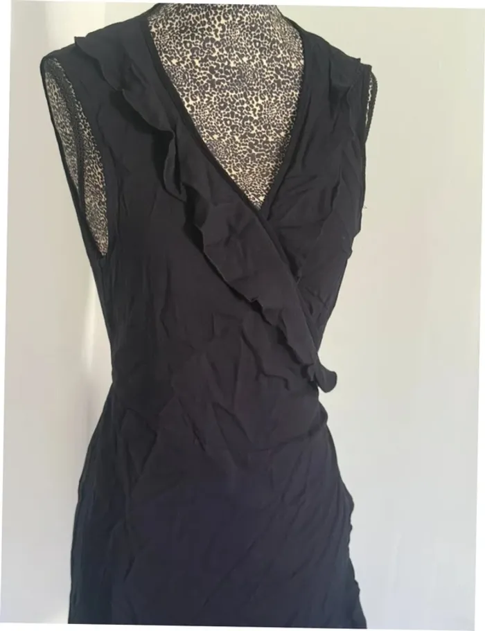 Robe portefeuille noire - Taille L - Neuve