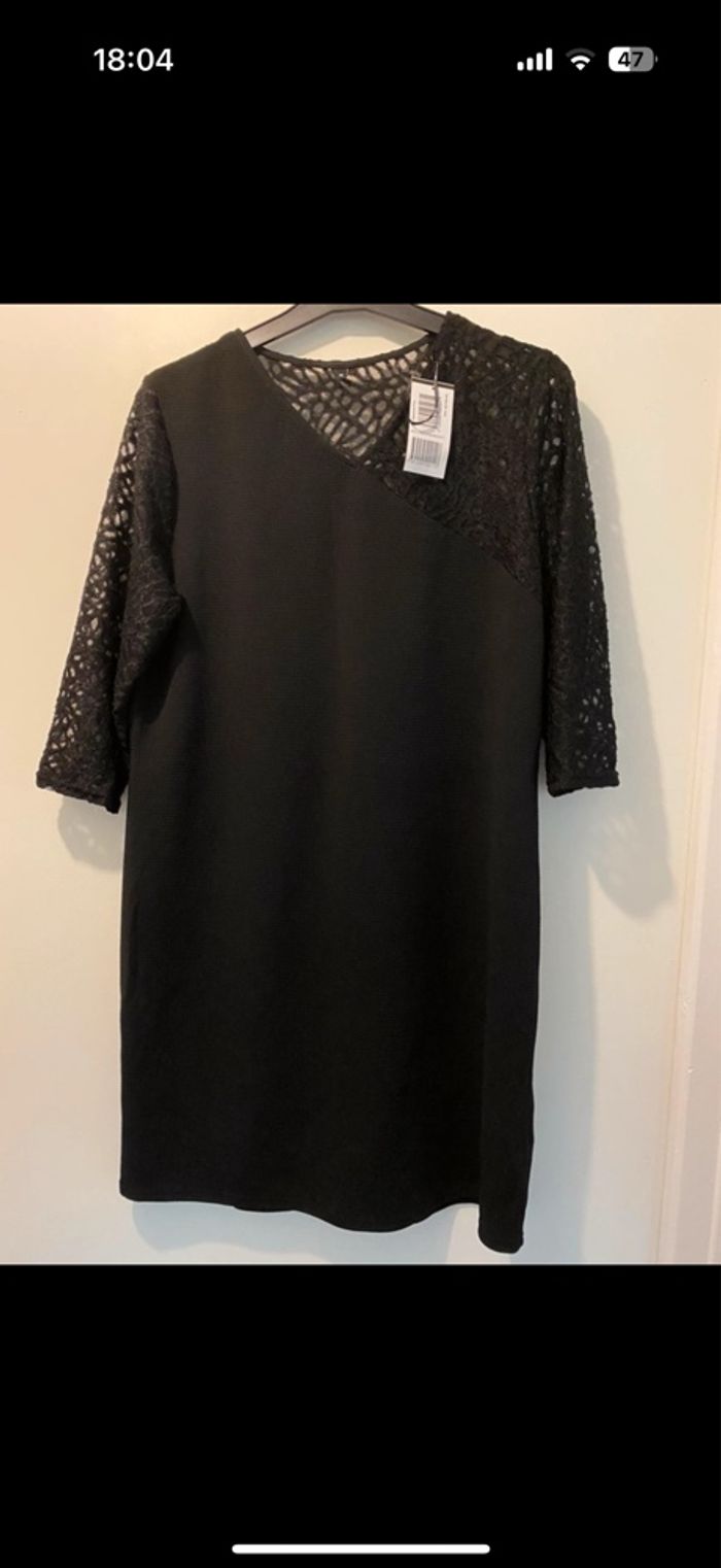 Robe/ tunique noire Neuf T46