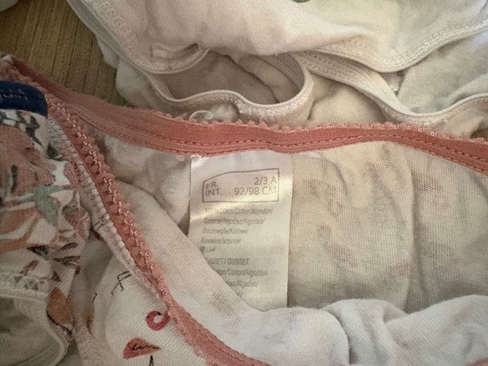 Lot culottes 2/3 ans - photo numéro 2