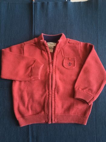 Gilet rouge Cyrillus en coton 9 mois