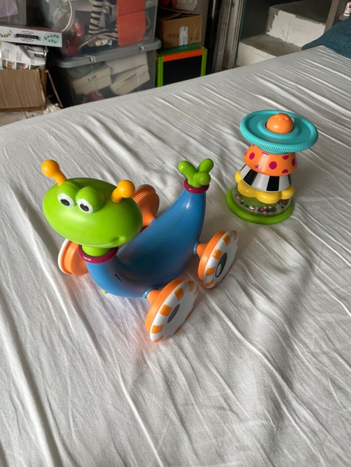 Jouet sonore qui avance en musique Empilable pour bébé L'escargot Rigolo - photo numéro 2