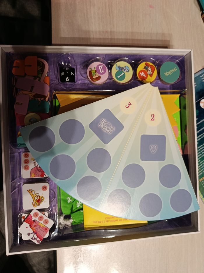 Jeux de société mortelle Adèle - photo numéro 4