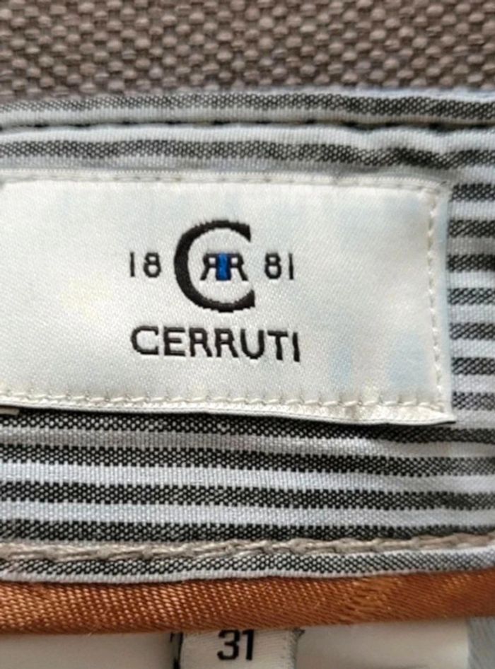 Jean slim Cerruti Taille 40 - photo numéro 7