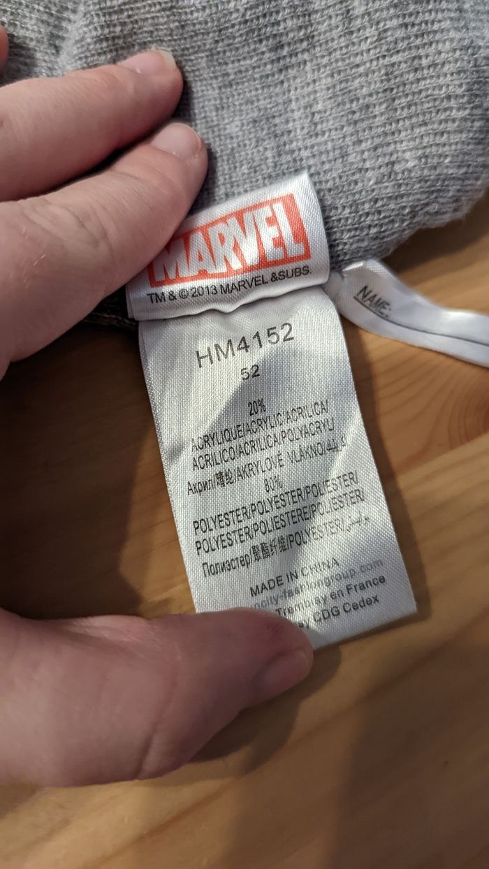 Bonnet Spiderman taille 52 - photo numéro 3