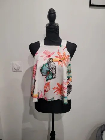 Top peplum Mango, taille S.