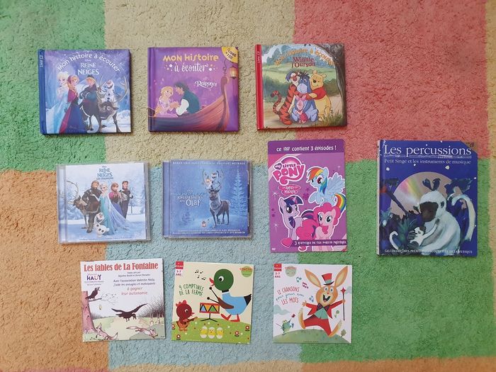 Lot de 3 livres histoire + 2 CD reine des neiges + 3 CD comptines  offerts- 3 ans et + -  TBE