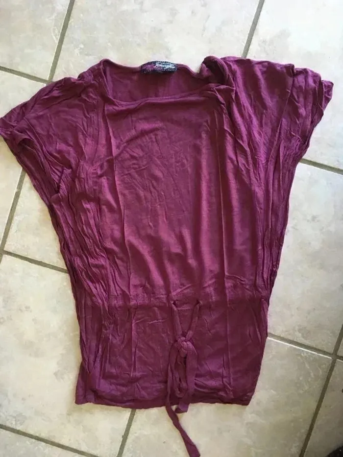 👚 T-shirt femme – Taille M – Parfait état - photo numéro 2