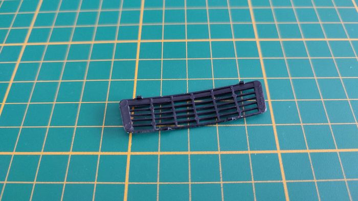 Grille arrière pièce miniature Bburago burago Porsche 911 Carrera 1993 1/18 1/18e 1/18ème #C53