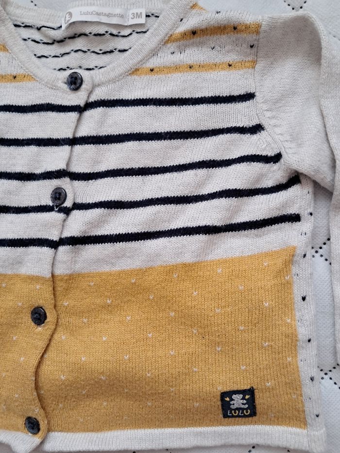 Gilet fin 2 mois - photo numéro 2