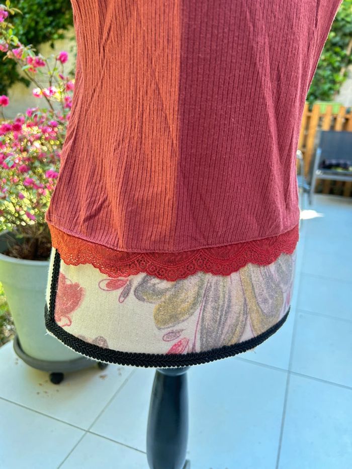 T-shirt côtelé avec broderie neuf - corail taille Xs pimkie - photo numéro 3