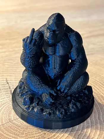 🦍 Figurine Gorille Noir Assis – Modèle original
