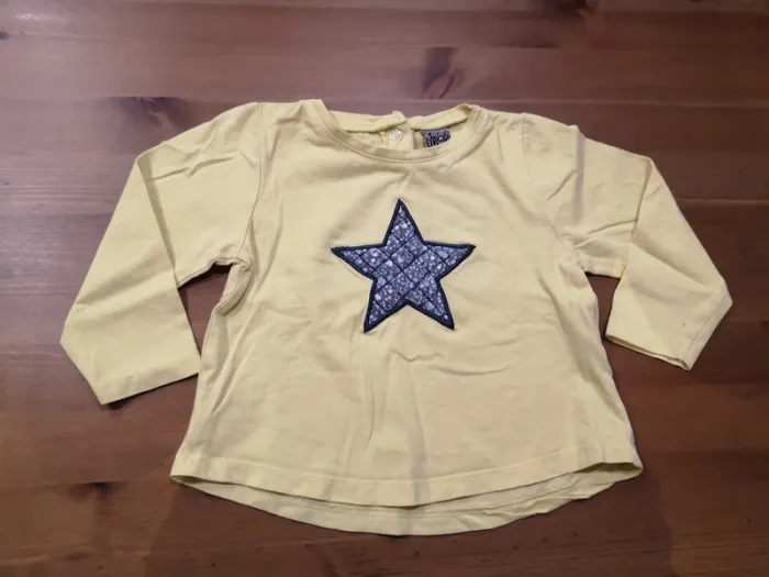 T-shirt jaune 12 mois