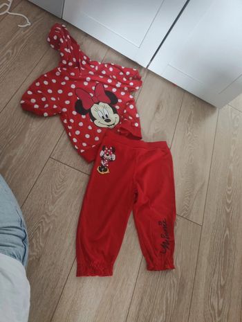 Ensemble sportswear Minnie