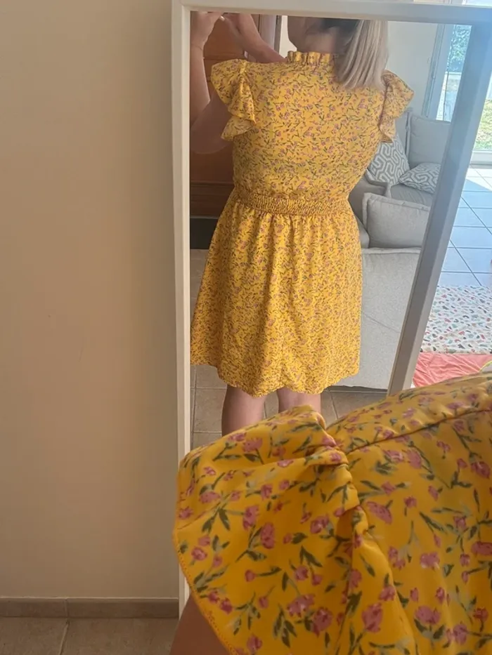 Robe jaune fleuris - Femme - 38/M - photo numéro 3