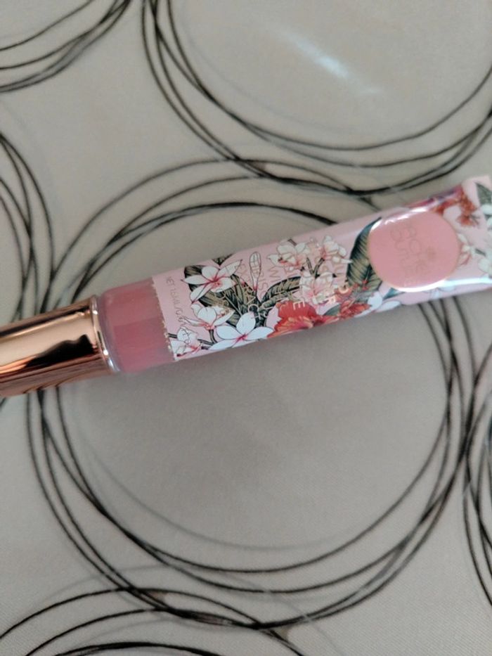 Blush liquide Rachel Couture complètement neuf - photo numéro 3