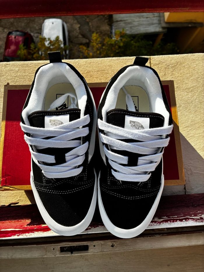 Vans Knu School Black White - Taille 37 - Neuves - photo numéro 2