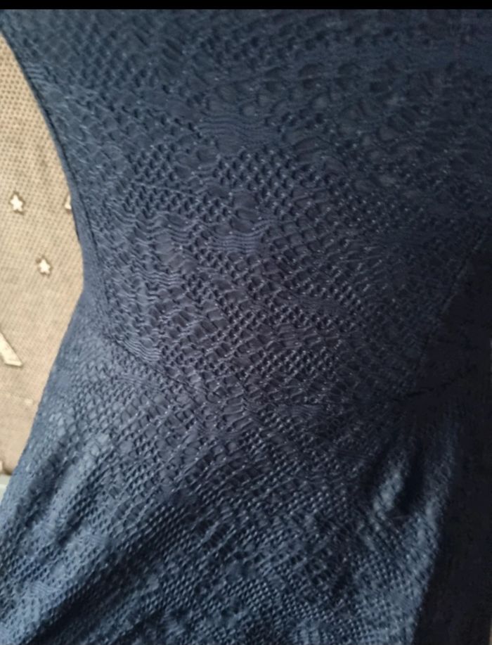 Robe patineuse marine à broderie taille 38-40 - photo numéro 2