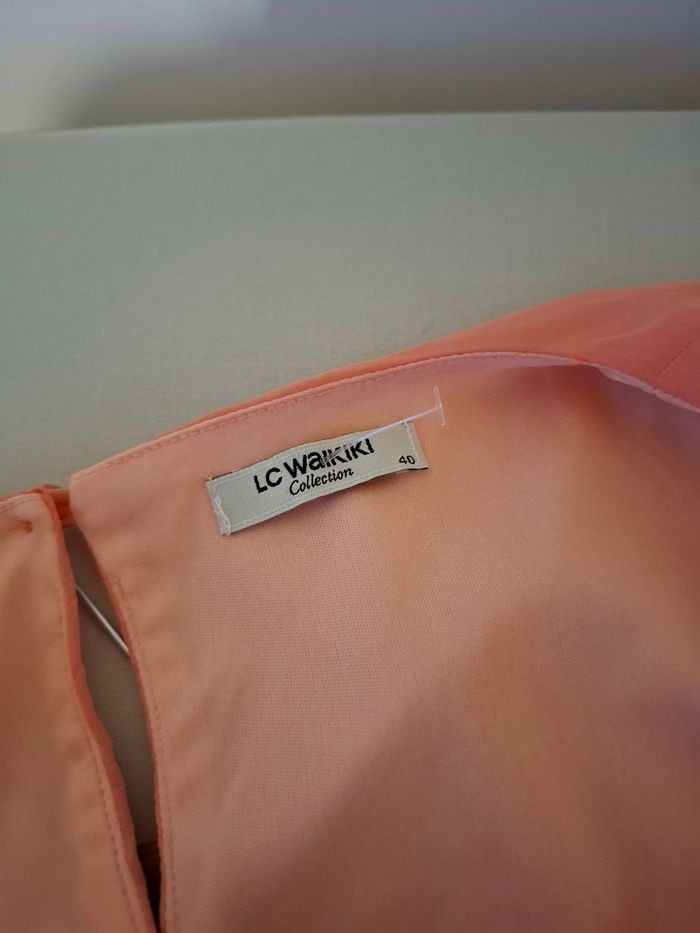 Robe fluide à motifs rose/corail LC Waikiki taille M 38 - photo numéro 10