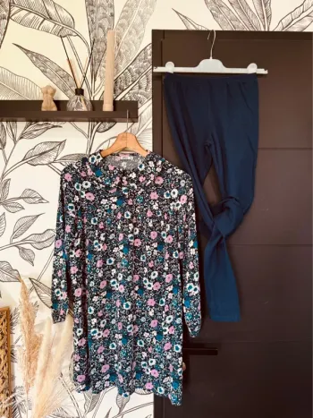 Taille 12 ans robe et legging fille Gemo bleu et Lila * fleurs * 🌸