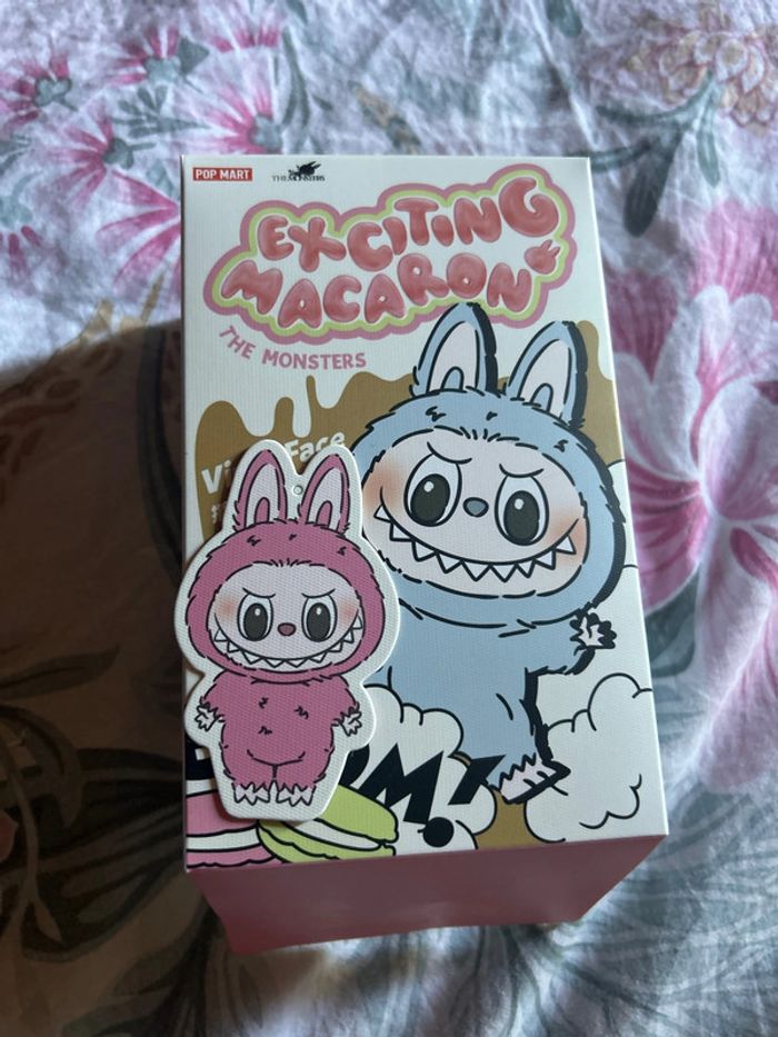 Pop Mart Labubu macaron