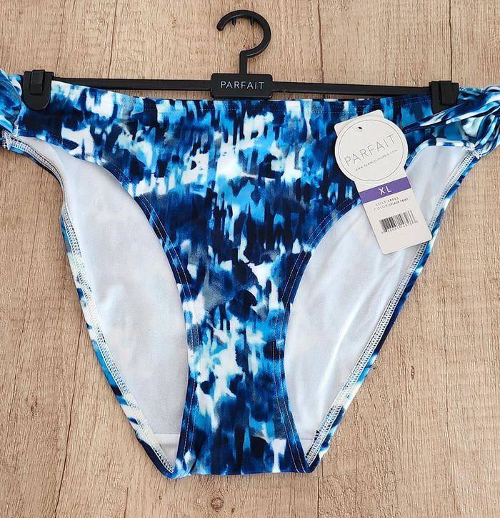 Maillot de bain motif bleu taille 95H / bas XL Parfait - photo numéro 4