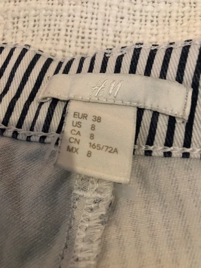 Short court rayé taille 38 H&M - photo numéro 2