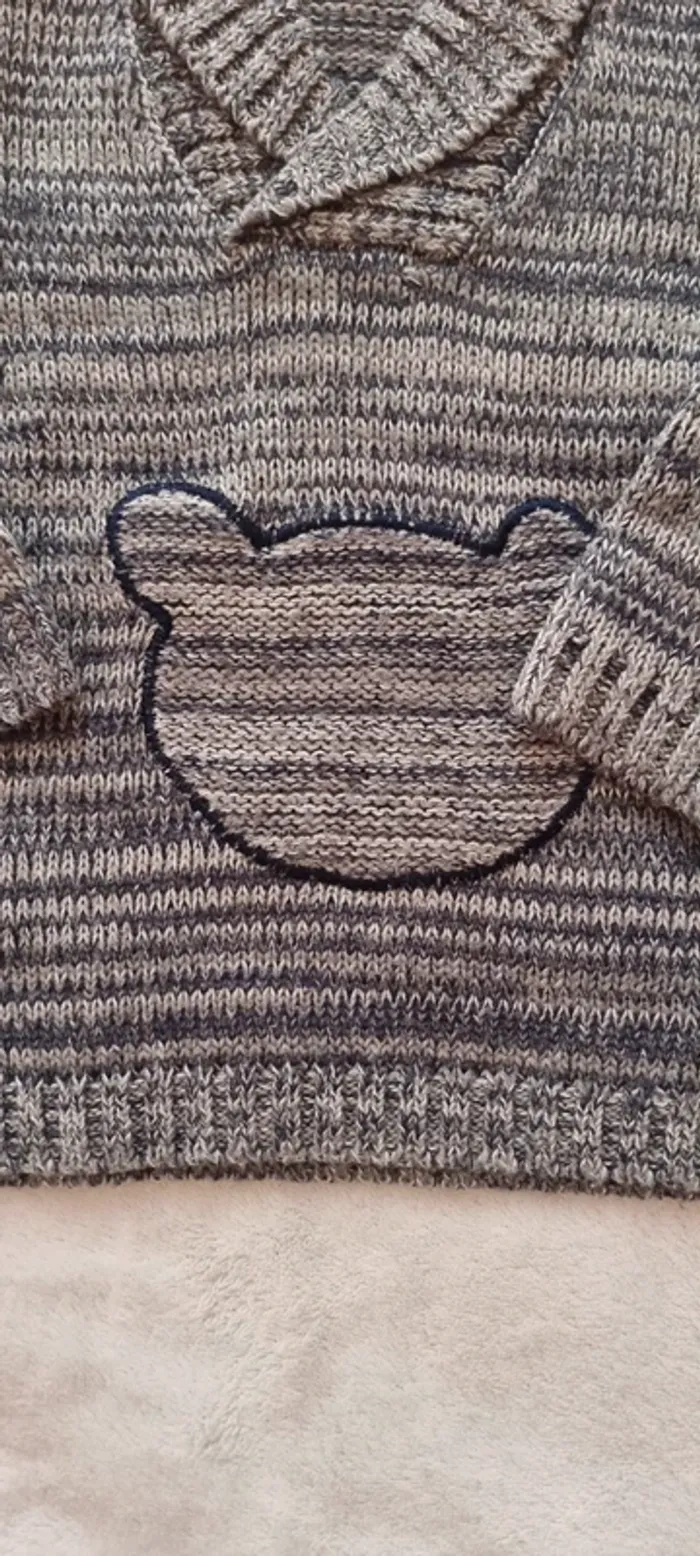 Pull bébé - photo numéro 2