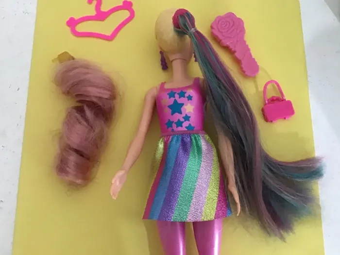 Barbie originale avec 2 perruques - photo numéro 4