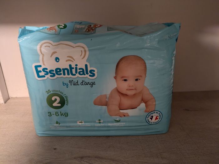 1 paquet de couches Essentials