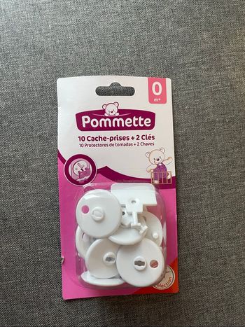 Cache prise