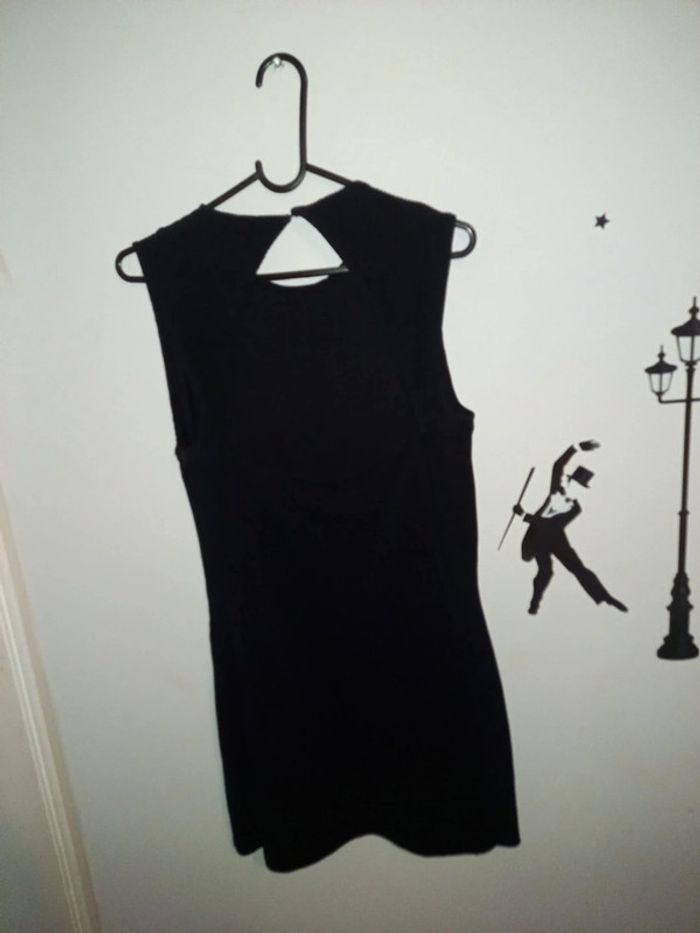 Robe noir - photo numéro 2