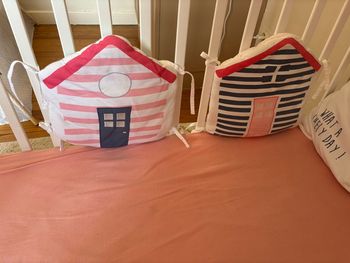 Tour de lit Verbaudet et mobile musical Nattou