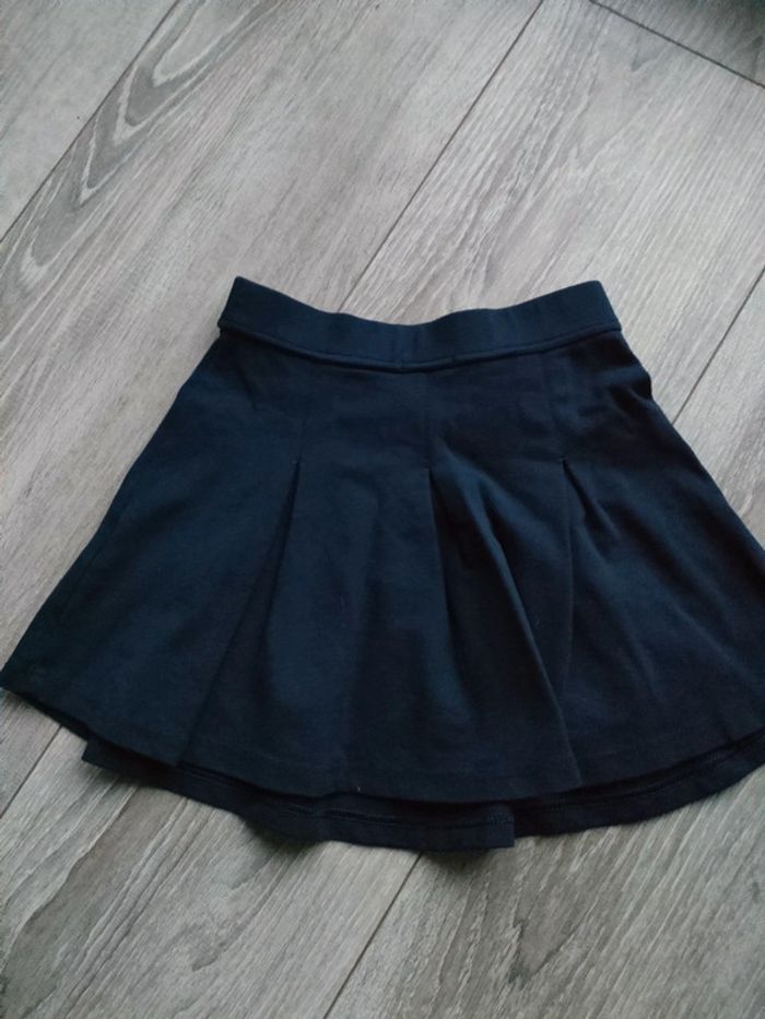 Jupe courte - photo numéro 4