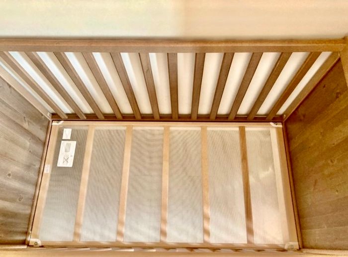 Lit à barreaux + matelas - photo numéro 3