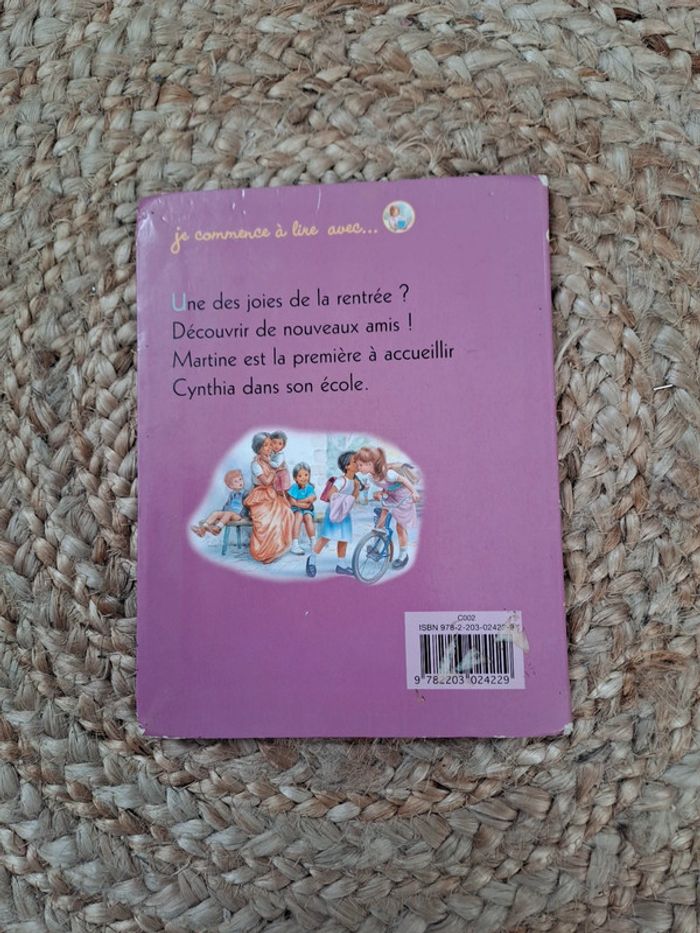 Livre Je commence à lire avec Martine , la nouvelle élève - photo numéro 2