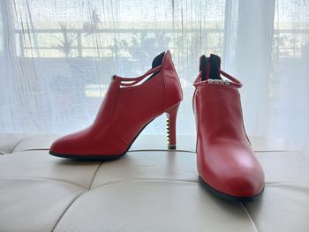 Petires bottes/bottines rouges élégantes
