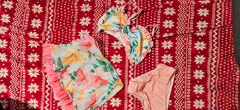 Maillot de bain( taille 7ans)