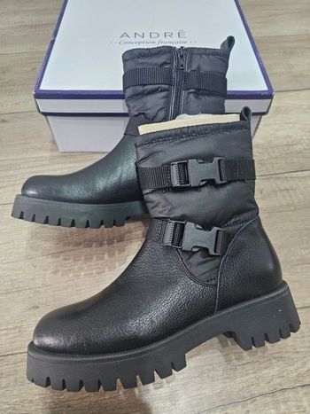 Magnifiques bottines fille en cuir,  noir. Pointure 36, marque André