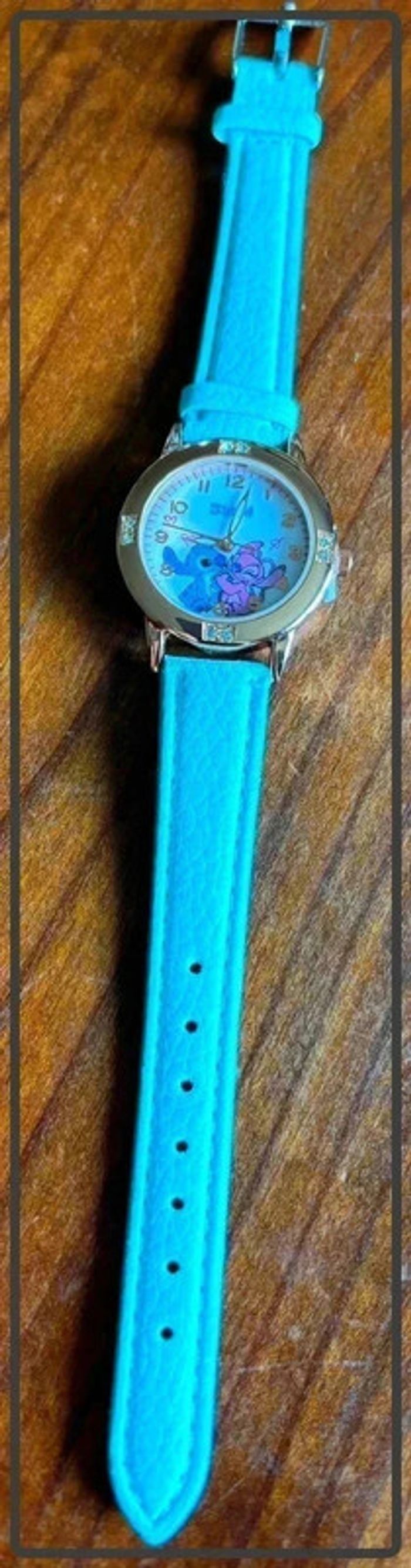 Montre stitch bleu - photo numéro 2