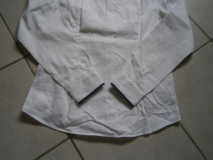 Chemise blanche liseré marine CELIO Taille S (37/38) - photo numéro 9