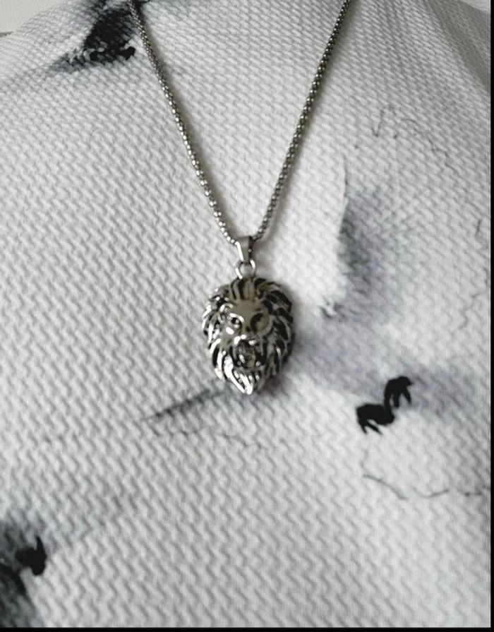 Collier tête de lion argenté – bijou symbole de force et courage – pendentif homme style guerrier - photo numéro 3