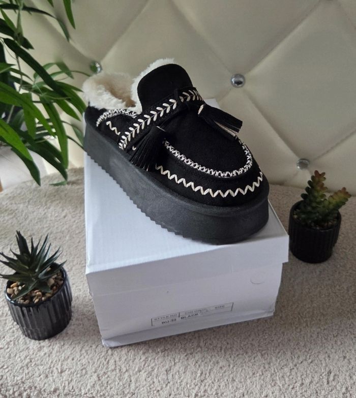 Sabots noires taille 39 - photo numéro 3