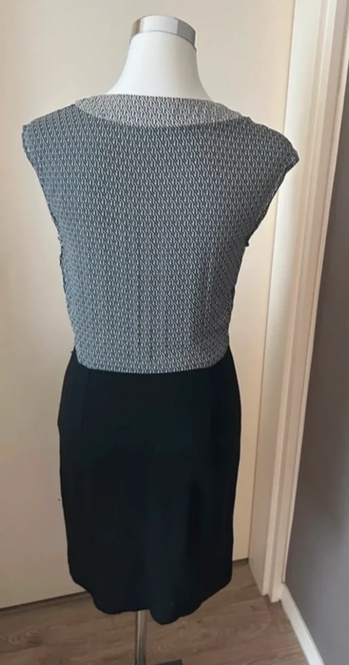 123 robe sans manche imprimée taille 36 - photo numéro 2